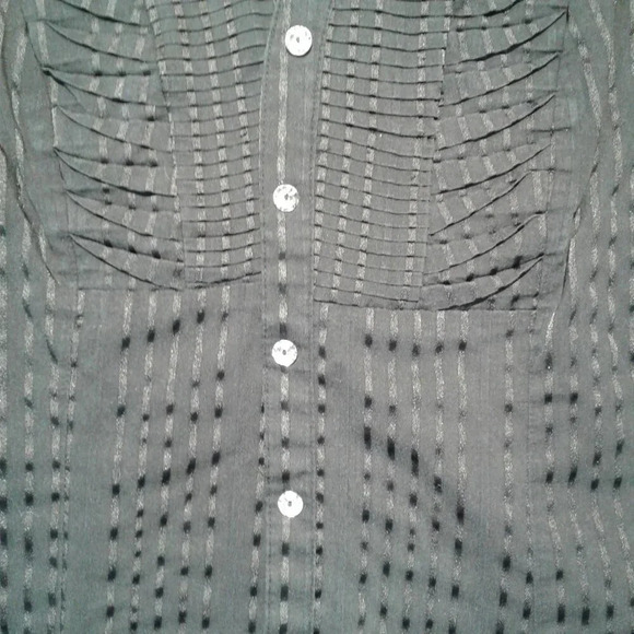 Women's Black Short Sleeve Pleated Blouse with Shiny Buttons Size M - Picture 5 of 15